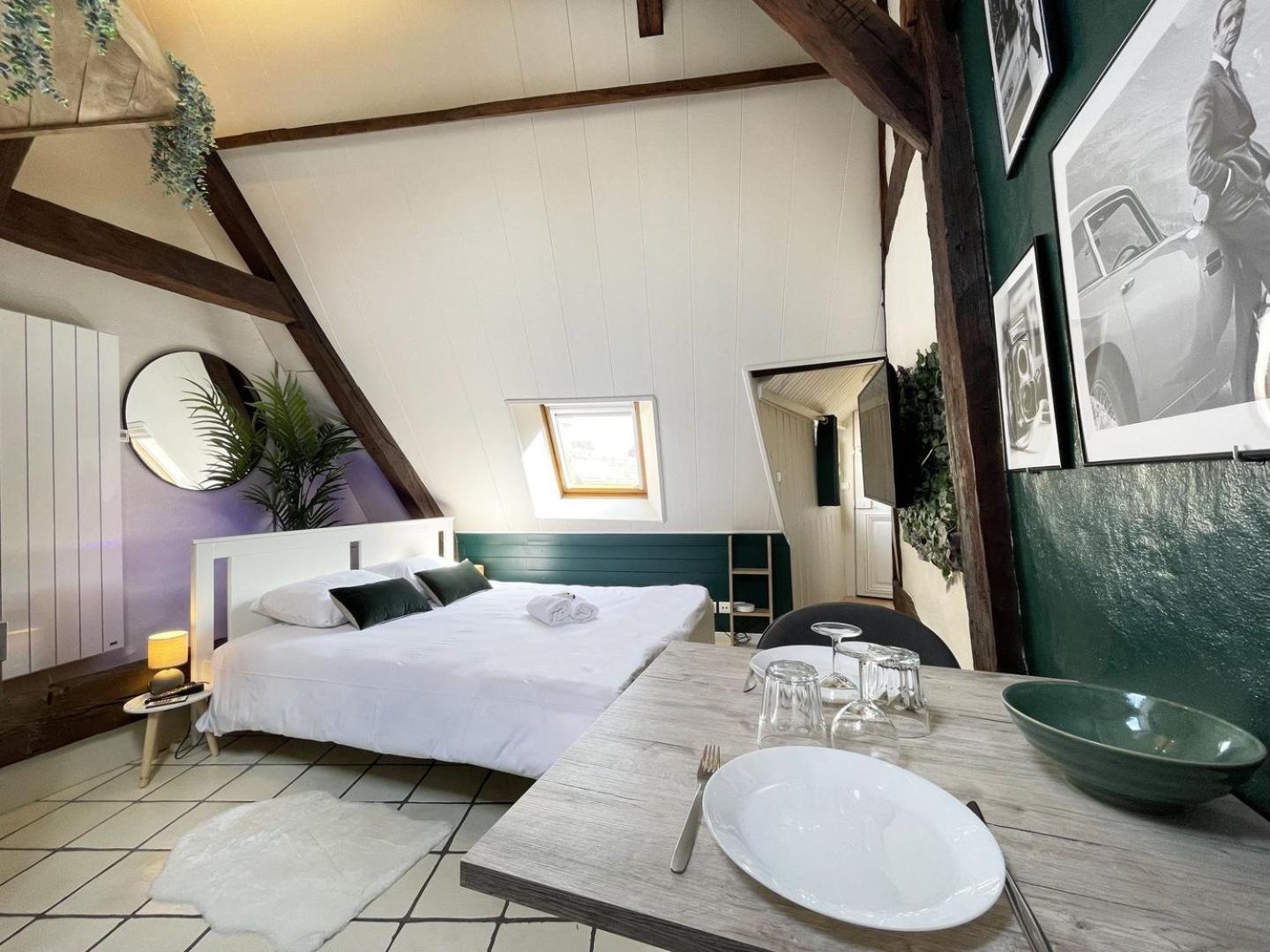 Apartamento L'Atelier Des Reves Chartres Exterior foto